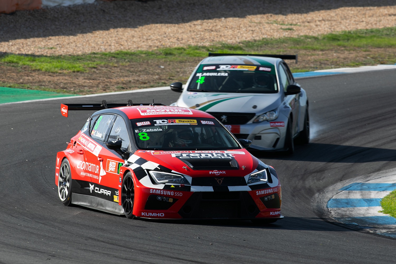 Erik Zabala más líder de la TCR Cup